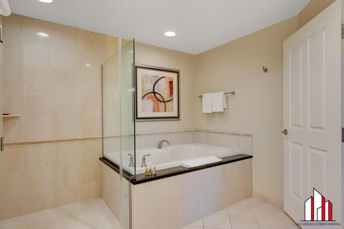Mgm Signature-18-703 Strip View Jacuzzi Studio Las Vegas Exteriör bild